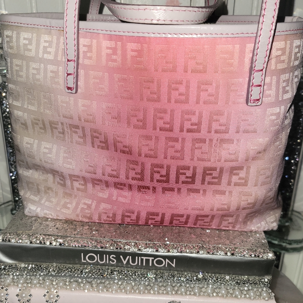Authentic Fendi Pink and Lilac Ombre Tote Shoulder Bag - Picture 1 of 14